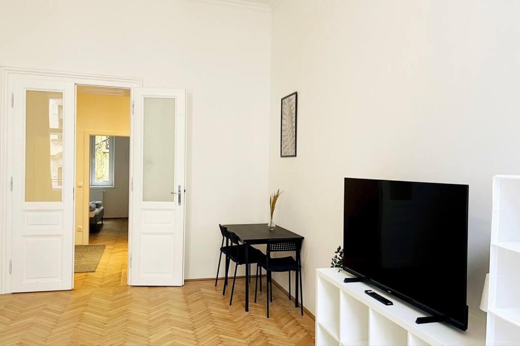 City-Center-Apartment Hip Area, Big & New Vienne Extérieur photo