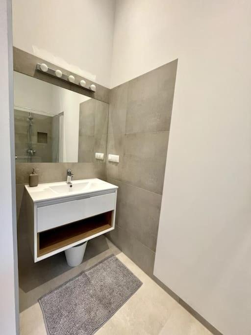 City-Center-Apartment Hip Area, Big & New Vienne Extérieur photo